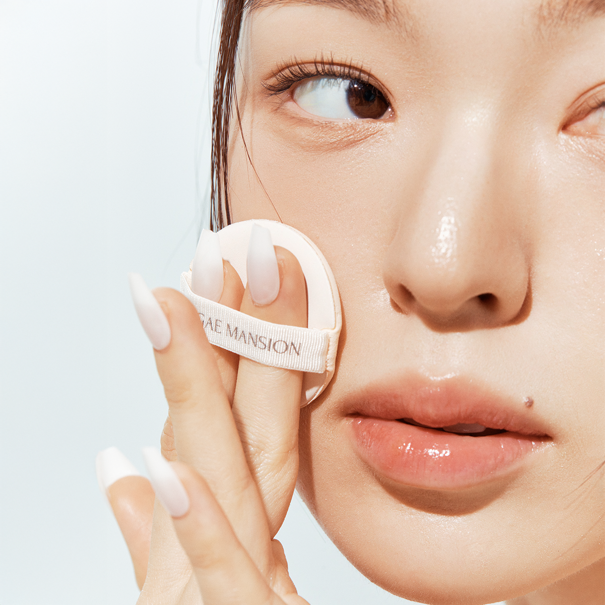 MUZIGAE MANSION SLEEK WATER CUSHION