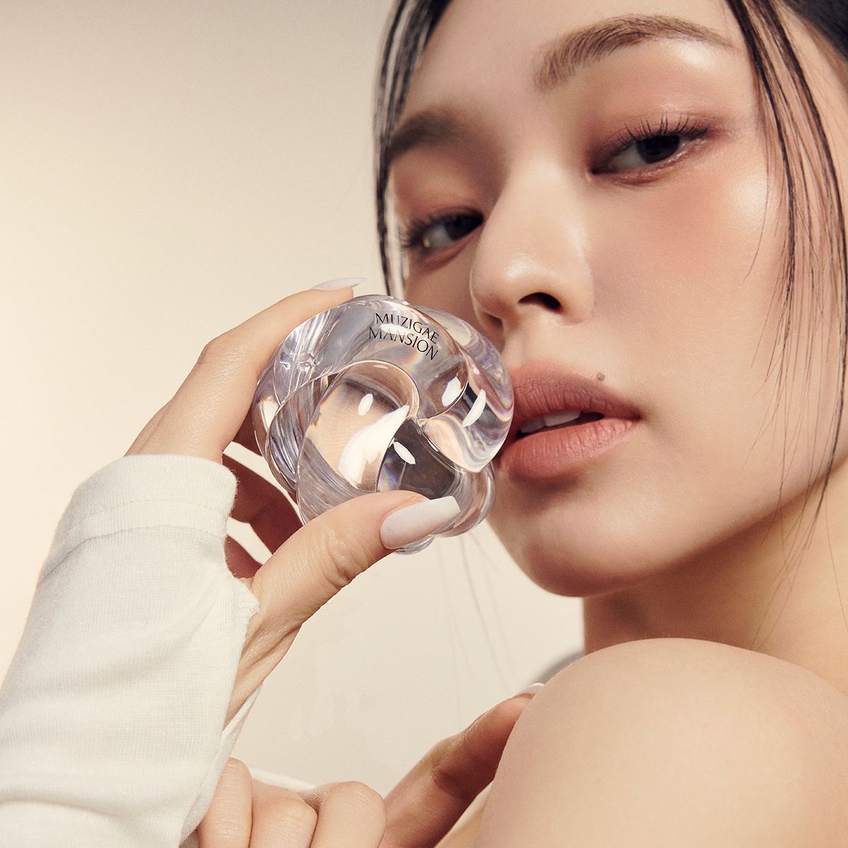 MUZIGAE MANSION TWIST POT EYE PALETTE